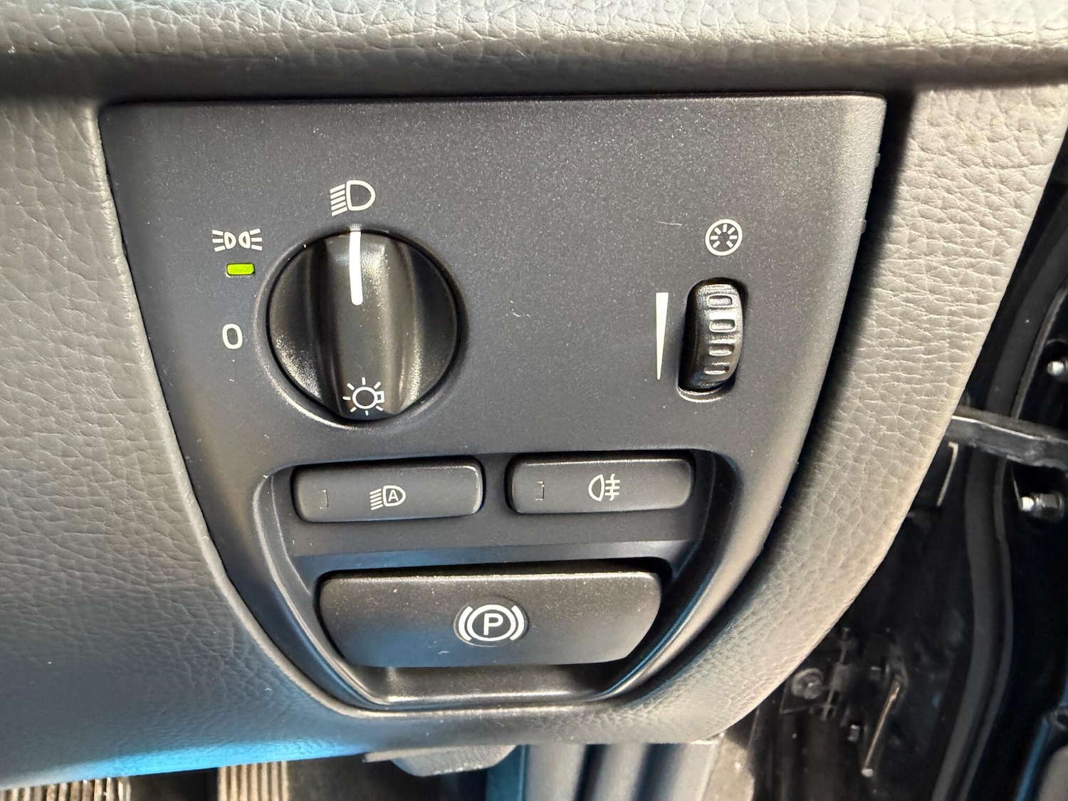 Used Volvo XC90 2013 for sale - 77424989: Photo 48