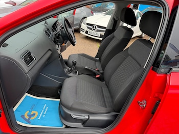 Used Volkswagen Polo 2015 for sale - 78989286: Photo