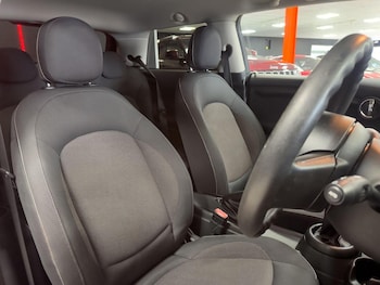 Used MINI Hatch 2018 for sale - 76058126: Photo