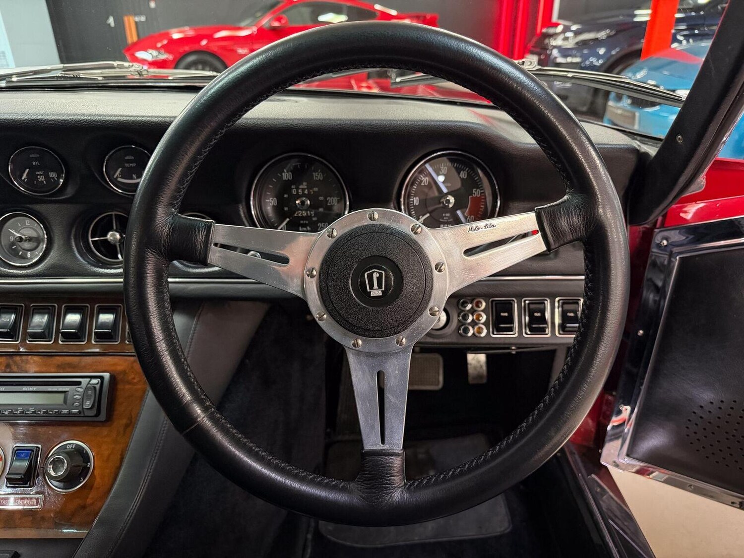 Used Jensen Interceptor 1972 for sale - 77465006: Photo 24