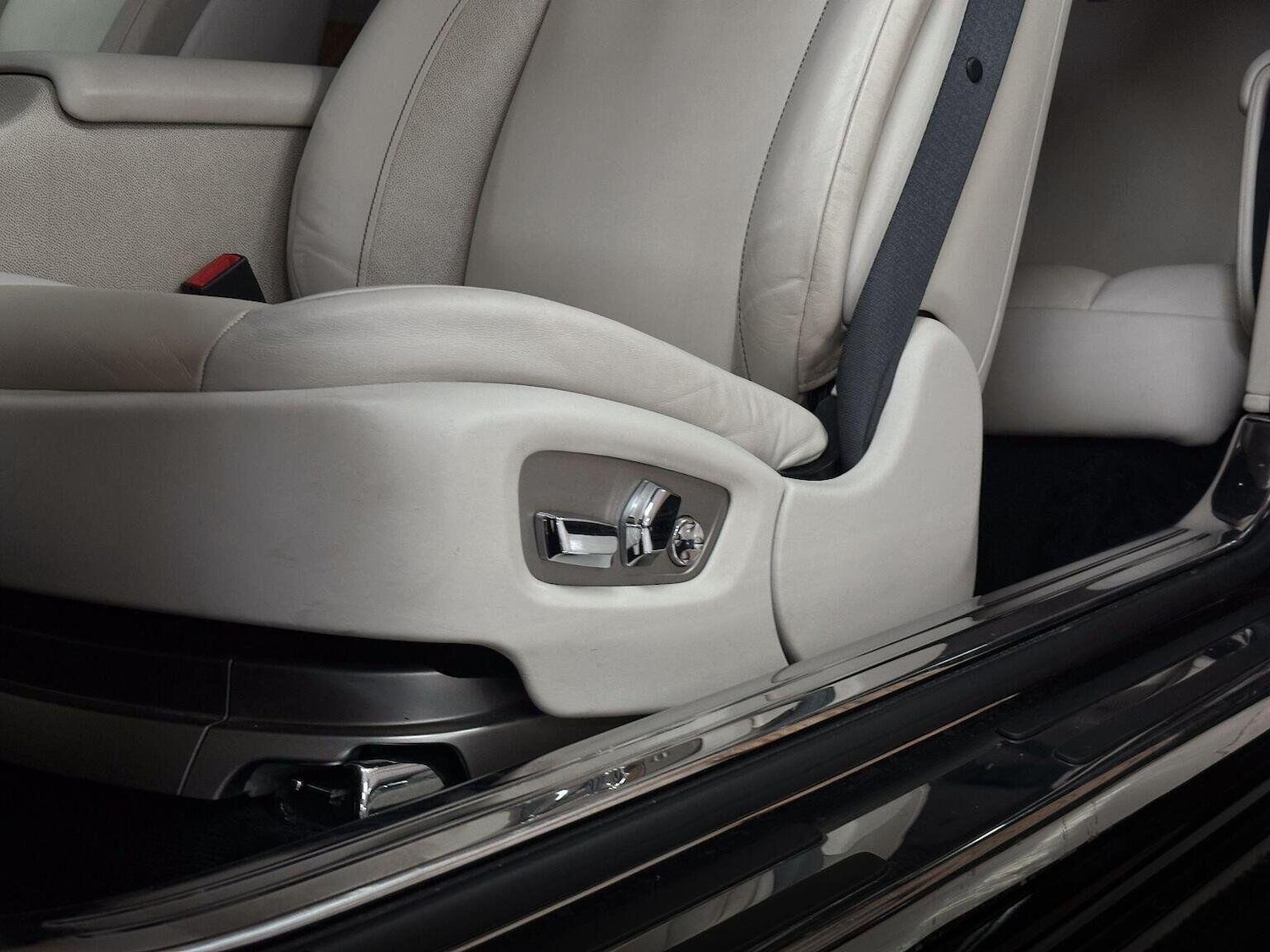 Used Rolls-Royce Wraith 2014 for sale - 76422097: Photo 58