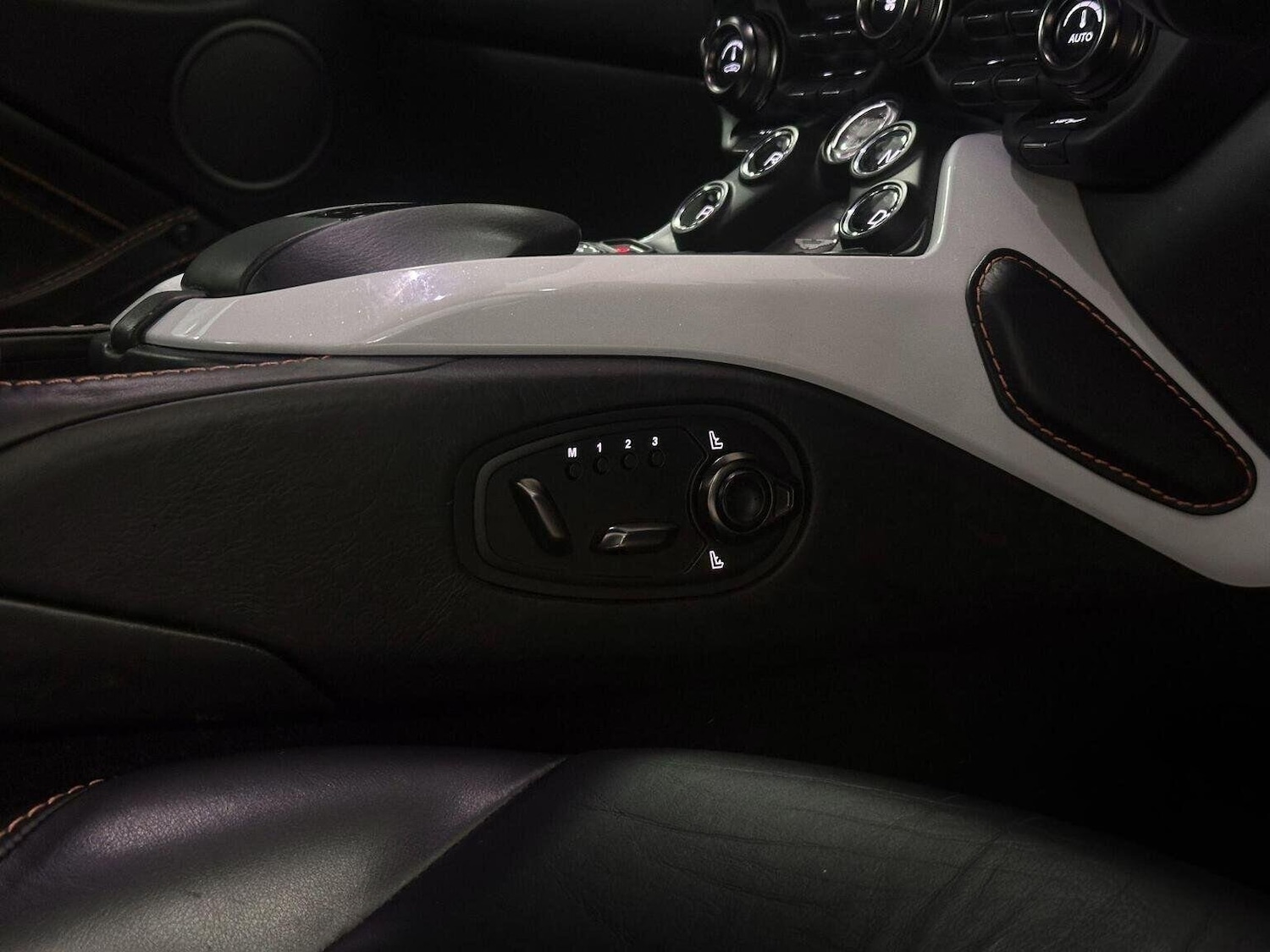 Used Aston Martin Vantage 2020 for sale - 76422100: Photo 22