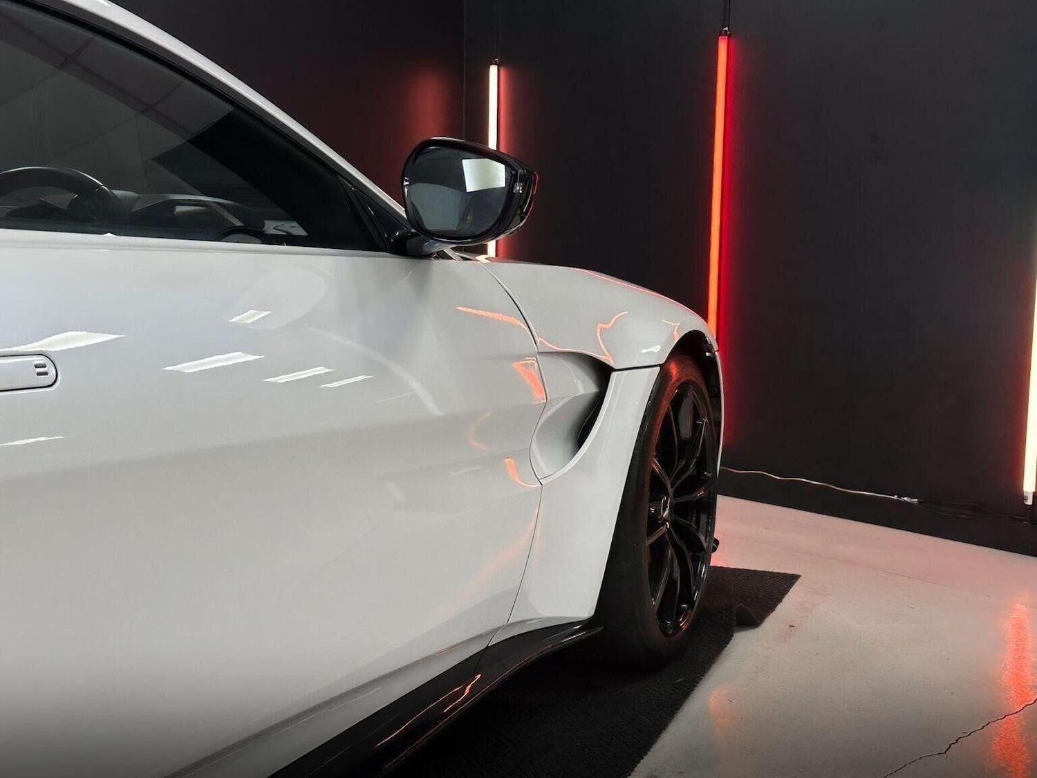 Used Aston Martin Vantage 2020 for sale - 76422100: Photo 44