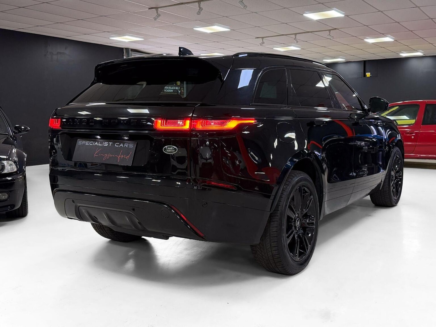 Used Land Rover Range Rover Velar 2023 for sale - 77822378: Photo 16