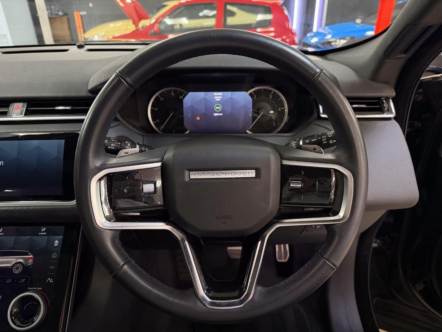 Used Land Rover Range Rover Velar 2023 for sale - 77822378: Photo 17