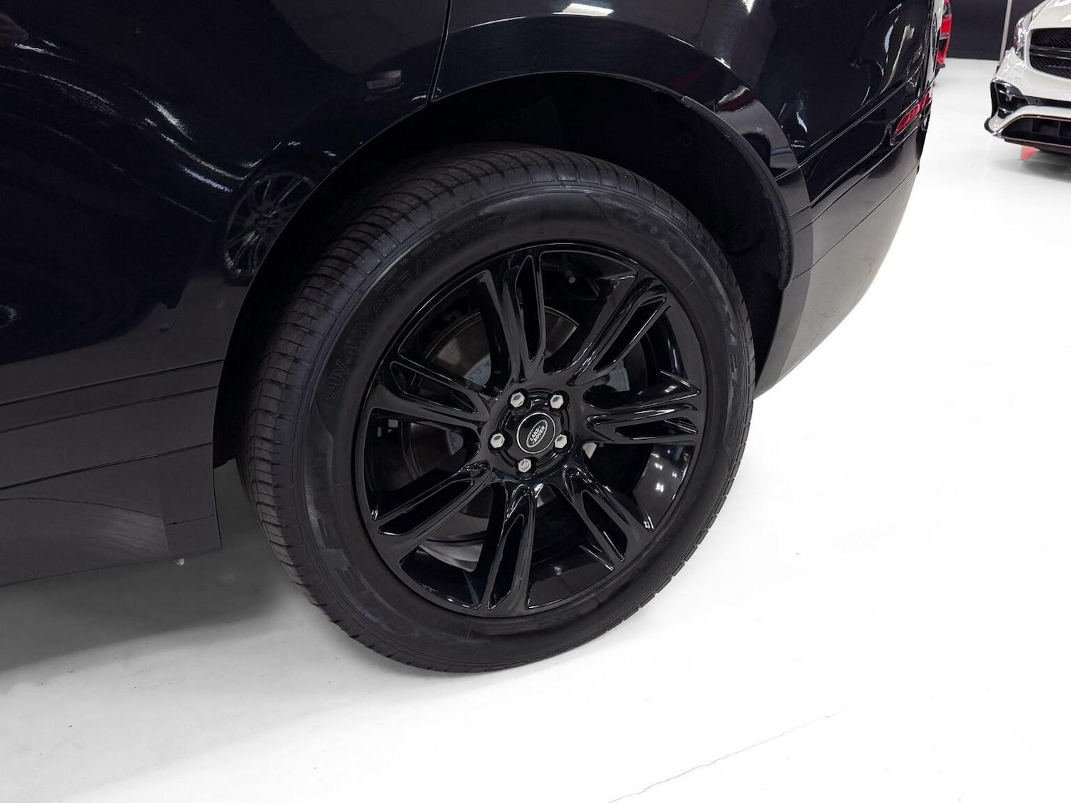 Used Land Rover Range Rover Velar 2023 for sale - 77822378: Photo 43