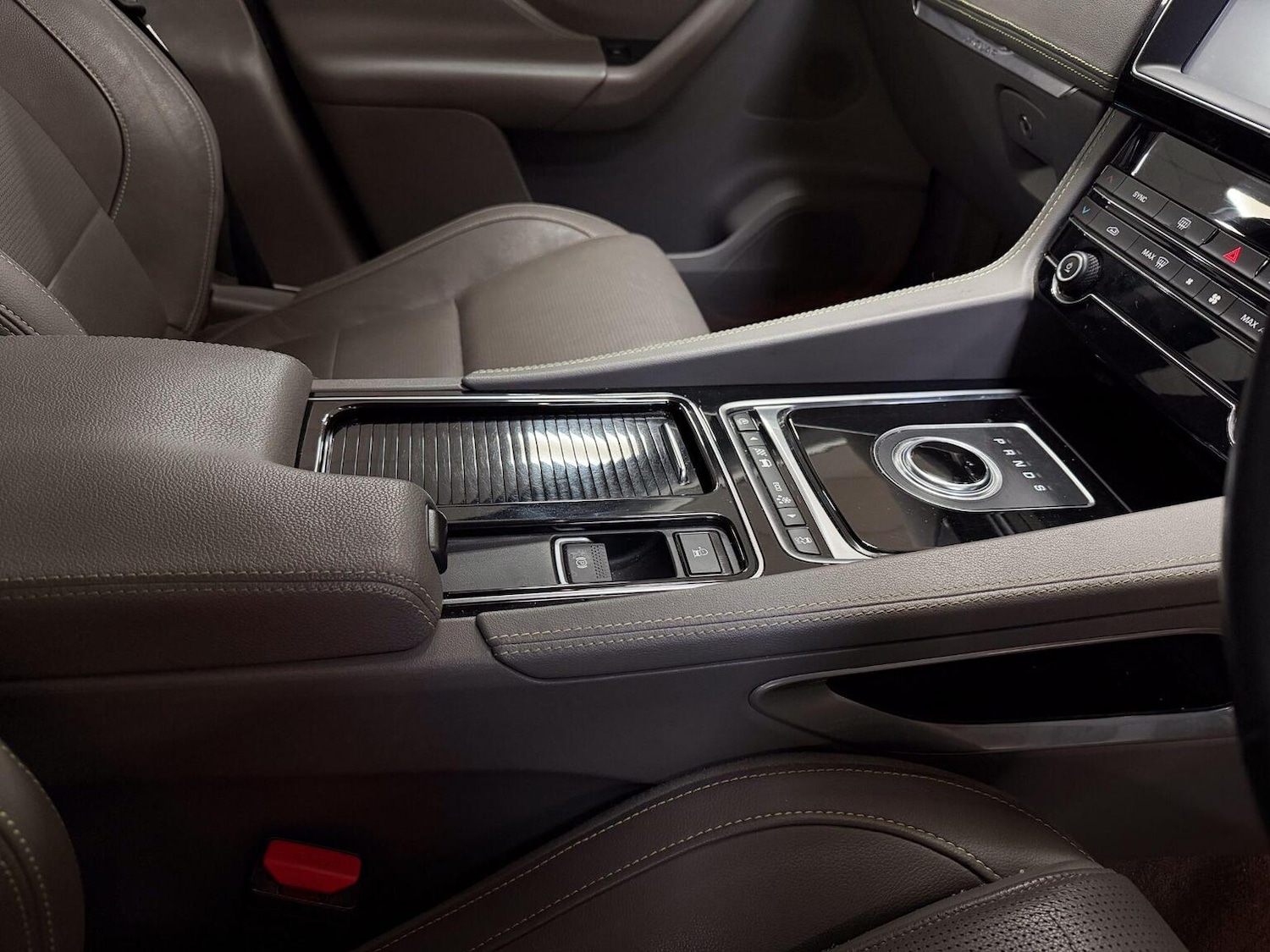 Used Jaguar F-Pace 2019 for sale - 77118674: Photo 27