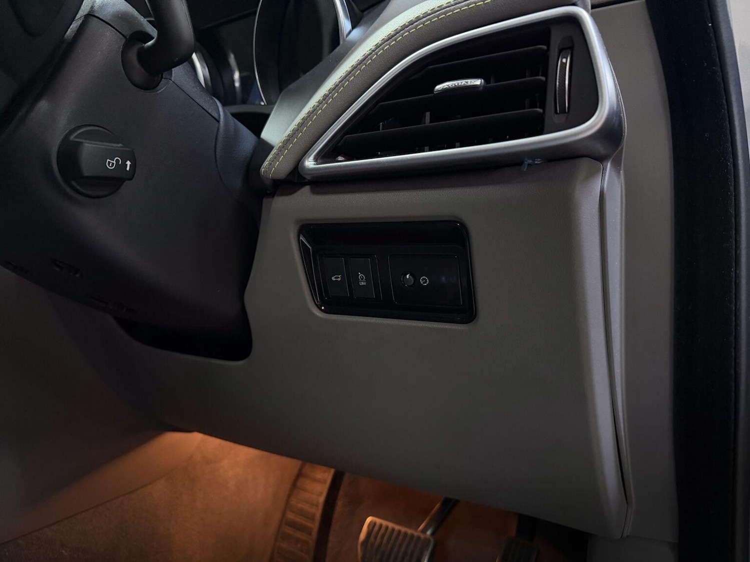 Used Jaguar F-Pace 2019 for sale - 77118674: Photo 28