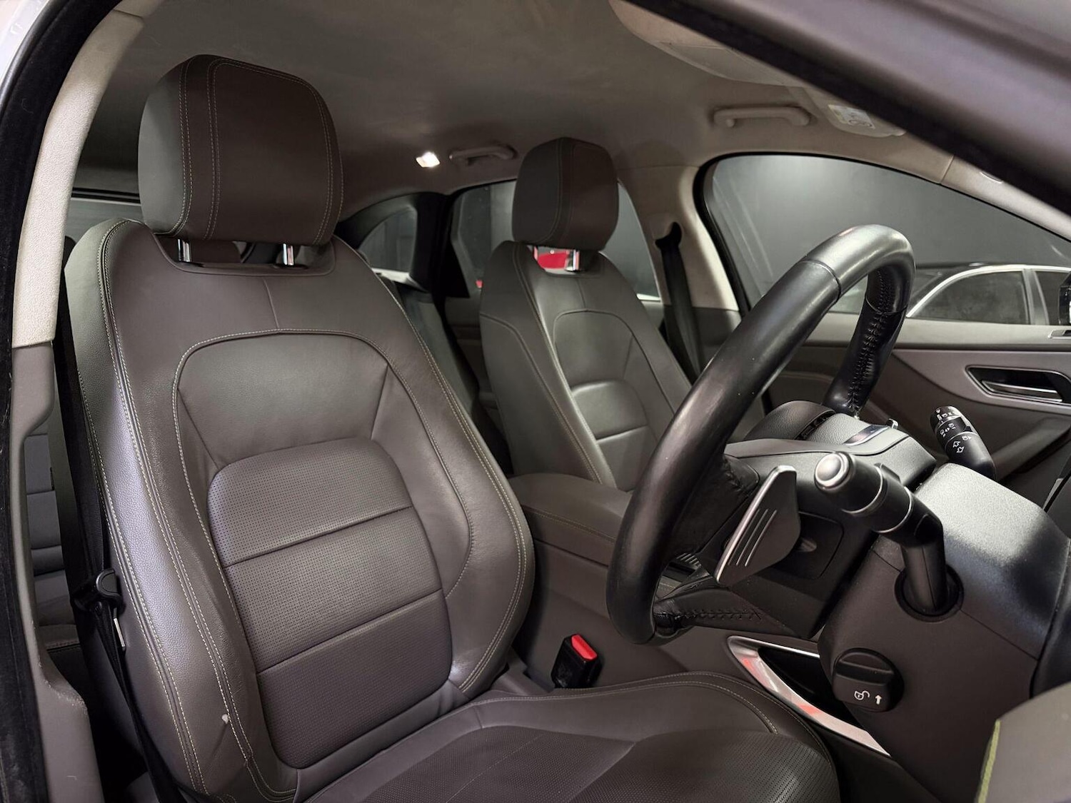 Used Jaguar F-Pace 2019 for sale - 77118674: Photo 3