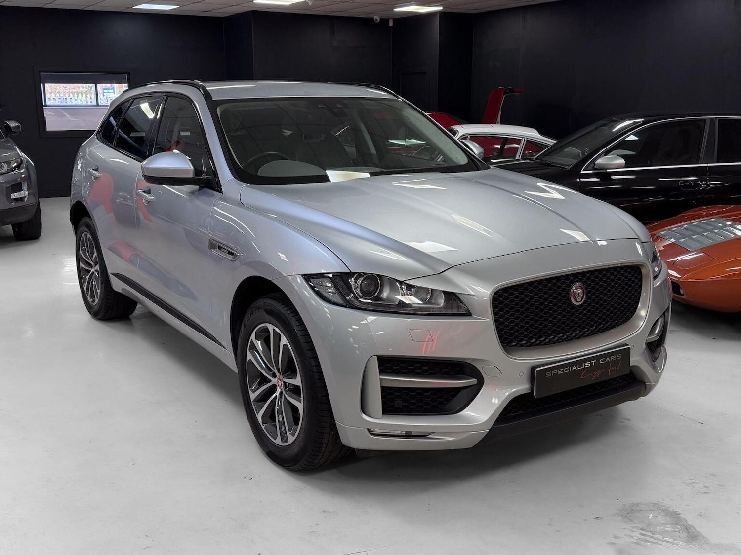 Used Jaguar F-Pace 2019 for sale - 77118674: Photo 5
