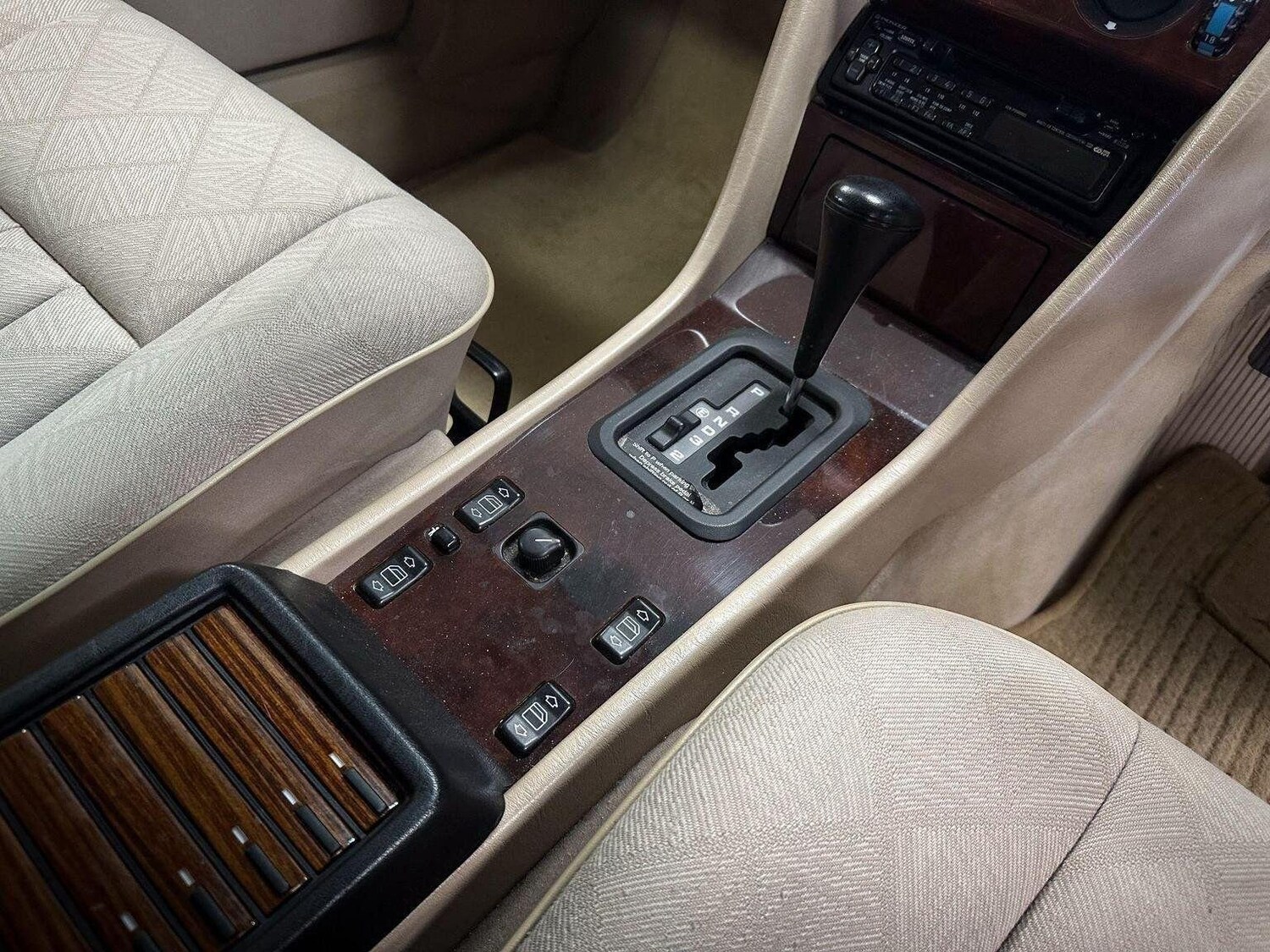 Used Mercedes-Benz E Class 1993 for sale - 77464686: Photo 7