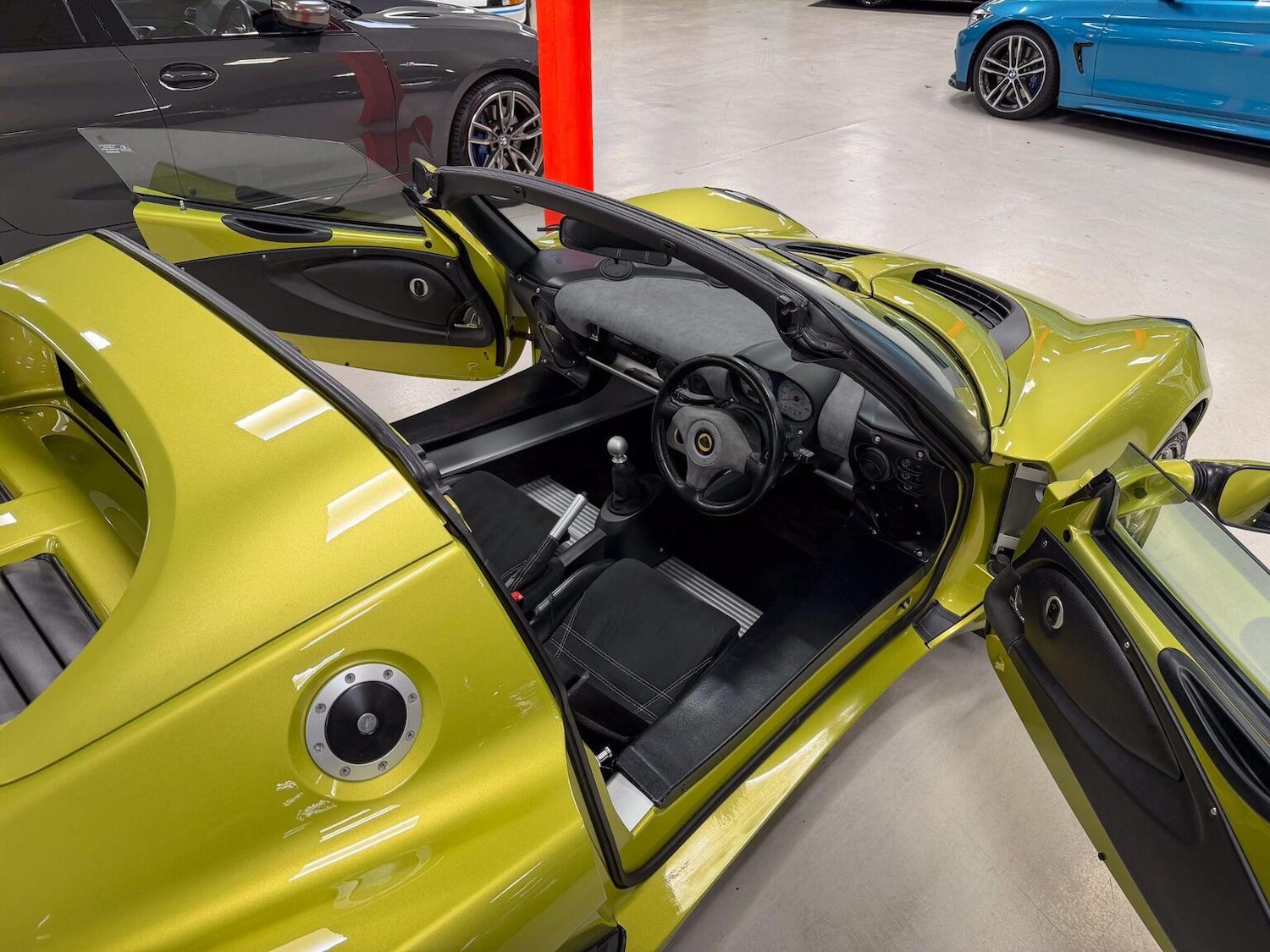 Used Lotus Elise 2006 for sale - 76656341: Photo 37