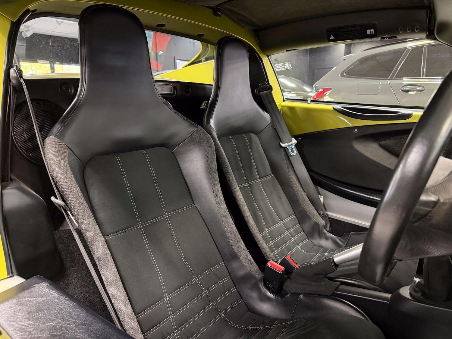 Used Lotus Elise 2006 for sale - 76656341: Photo 4