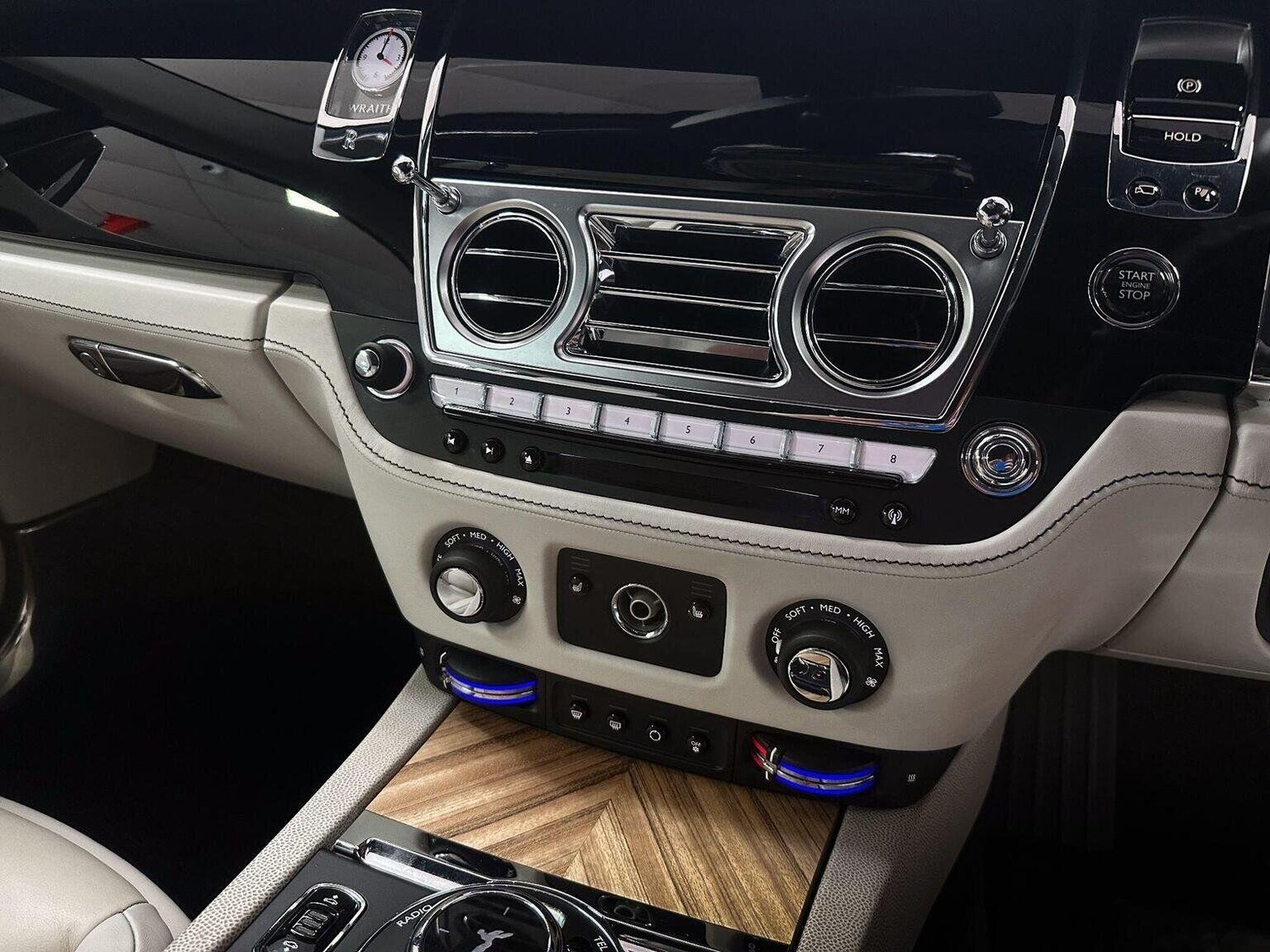 Used Rolls-Royce Wraith 2014 for sale - 77464898: Photo 16