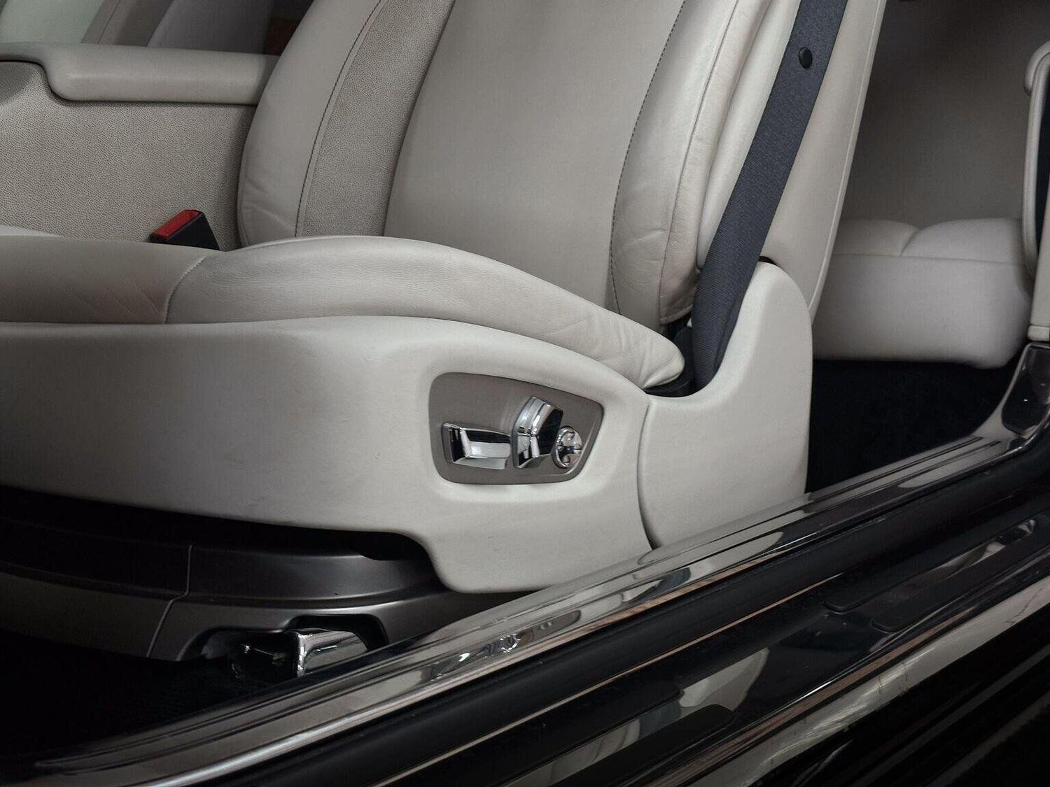 Used Rolls-Royce Wraith 2014 for sale - 77464898: Photo 58