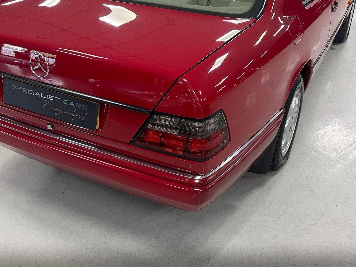 Used Mercedes-Benz E Class 1993 for sale - 76793790: Photo 27