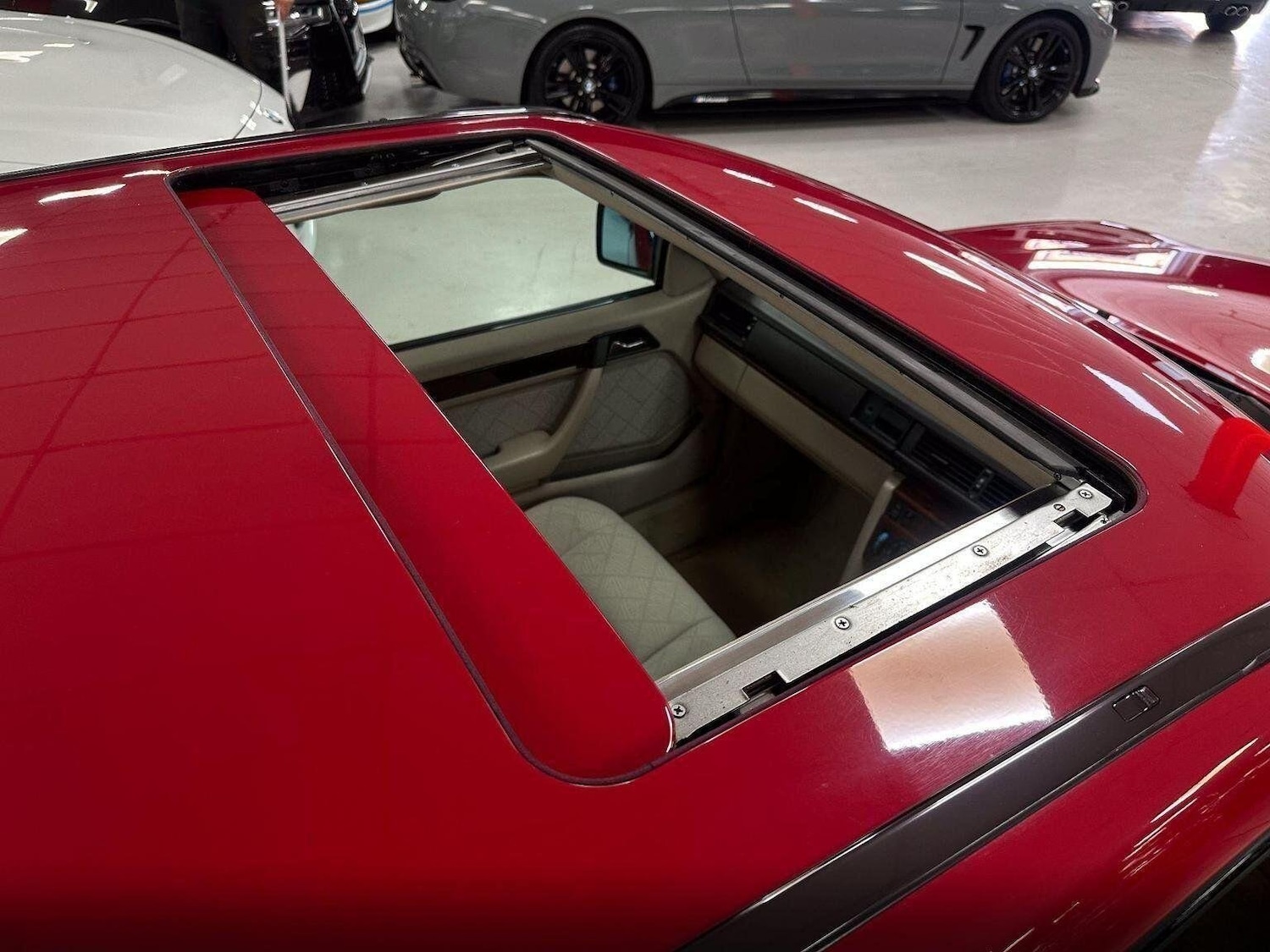 Used Mercedes-Benz E Class 1993 for sale - 76687269: Photo 33