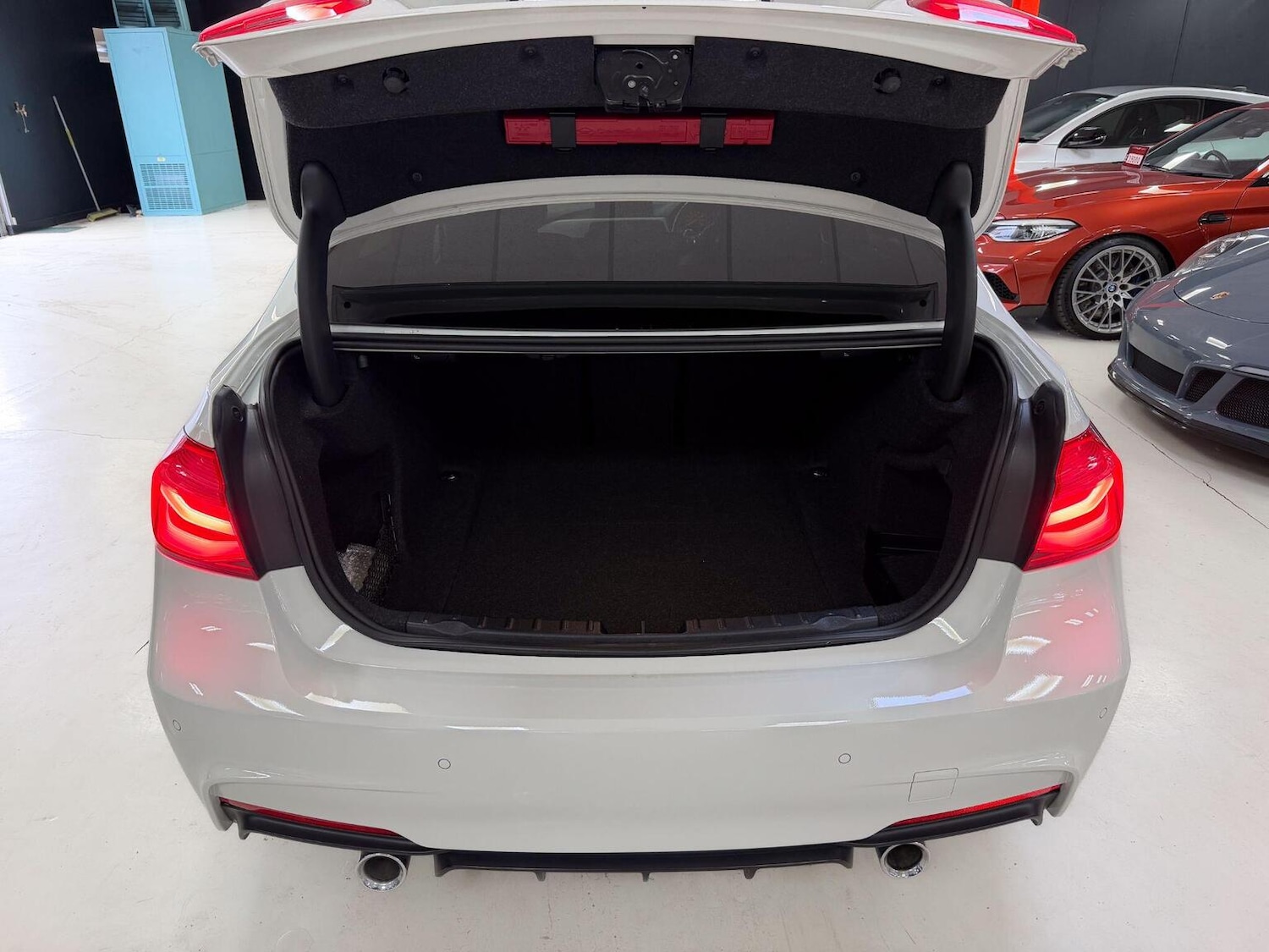 Used BMW 3 Series 2018 for sale - 76656349: Photo 47