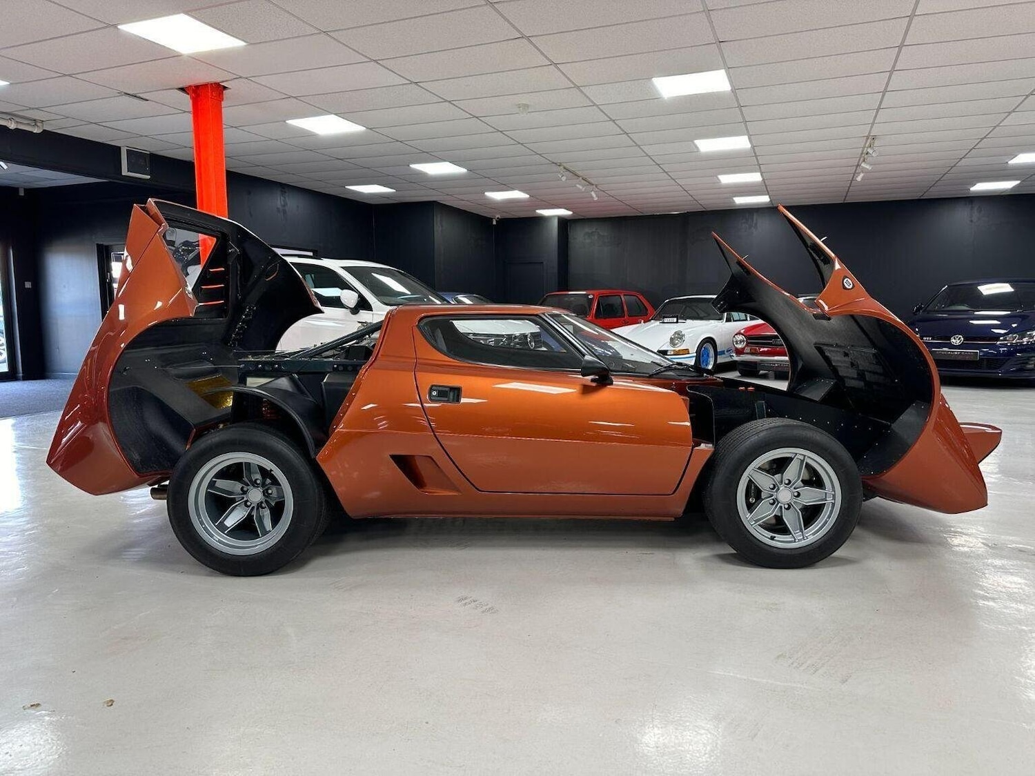 Used Lancia Stratos 2022 for sale - 76058118: Photo 3