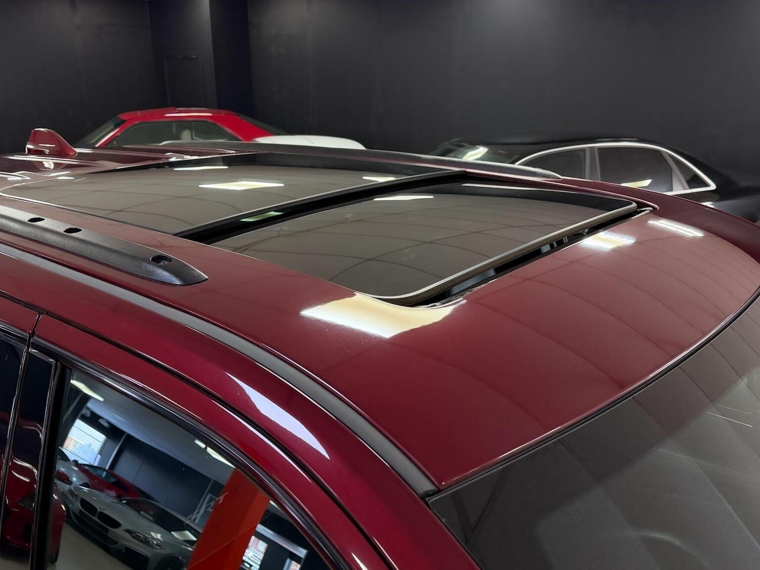 Used Jeep Grand Cherokee 2017 for sale - 76793786: Photo 32