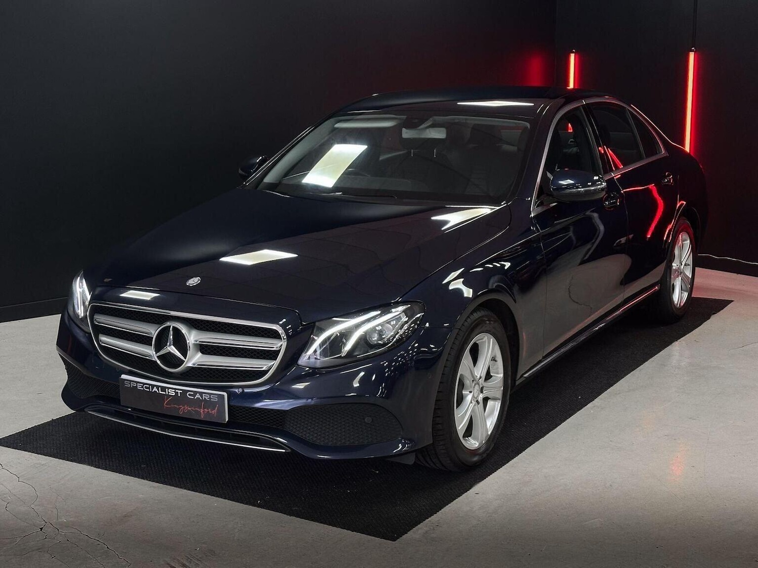 Used Mercedes-Benz E Class 2016 for sale - 76397027: Photo 2