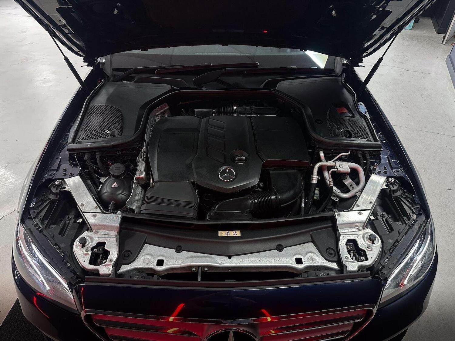 Used Mercedes-Benz E Class 2016 for sale - 76397027: Photo 20