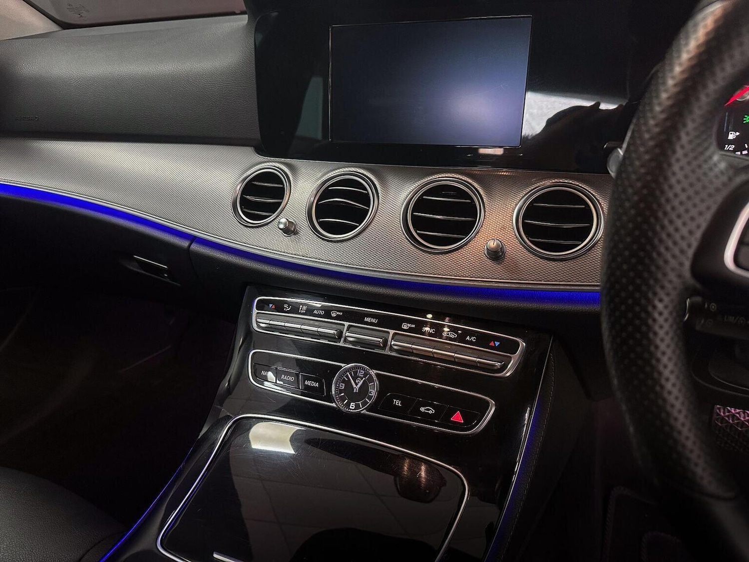 Used Mercedes-Benz E Class 2016 for sale - 76397027: Photo 27