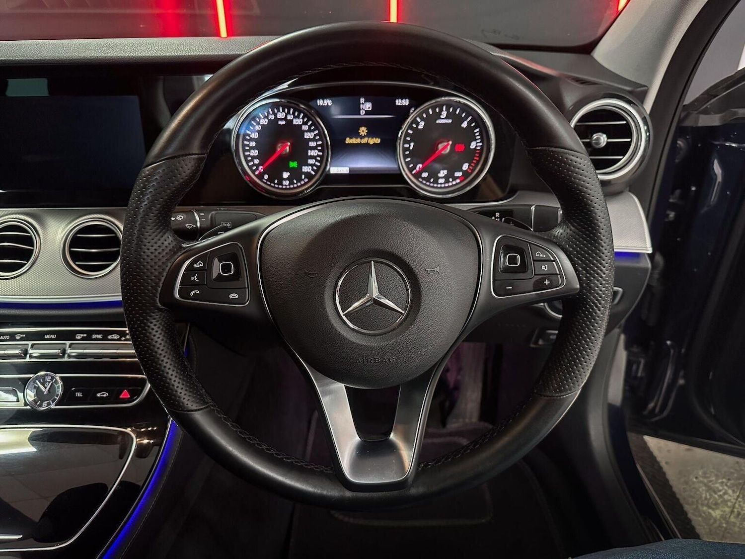 Used Mercedes-Benz E Class 2016 for sale - 76397027: Photo 31