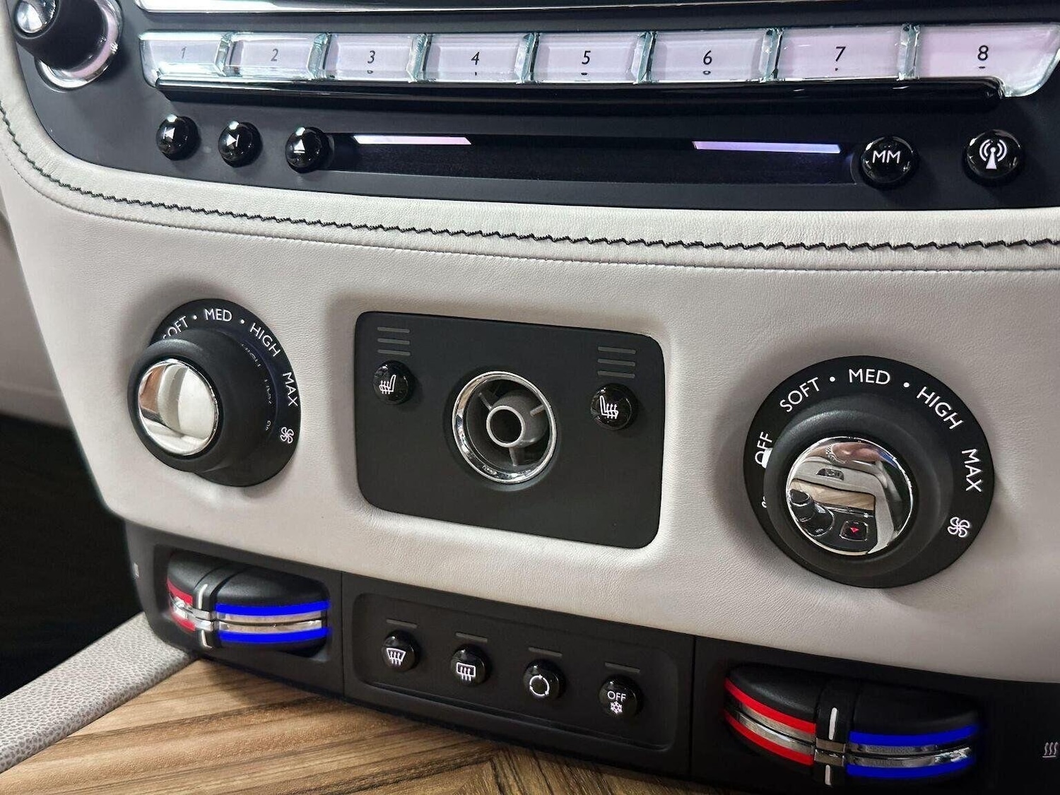 Used Rolls-Royce Wraith 2014 for sale - 76687256: Photo 25