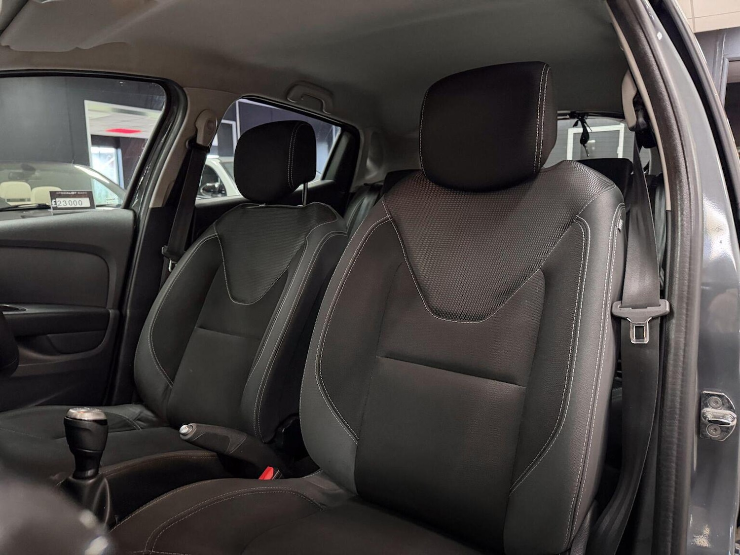 Used Renault Clio 2018 for sale - 76656370: Photo 21