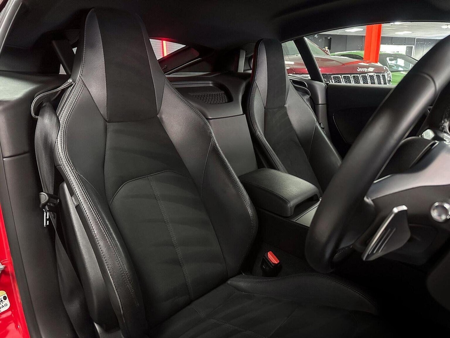 Used Jaguar F-Type 2018 for sale - 76687251: Photo 21