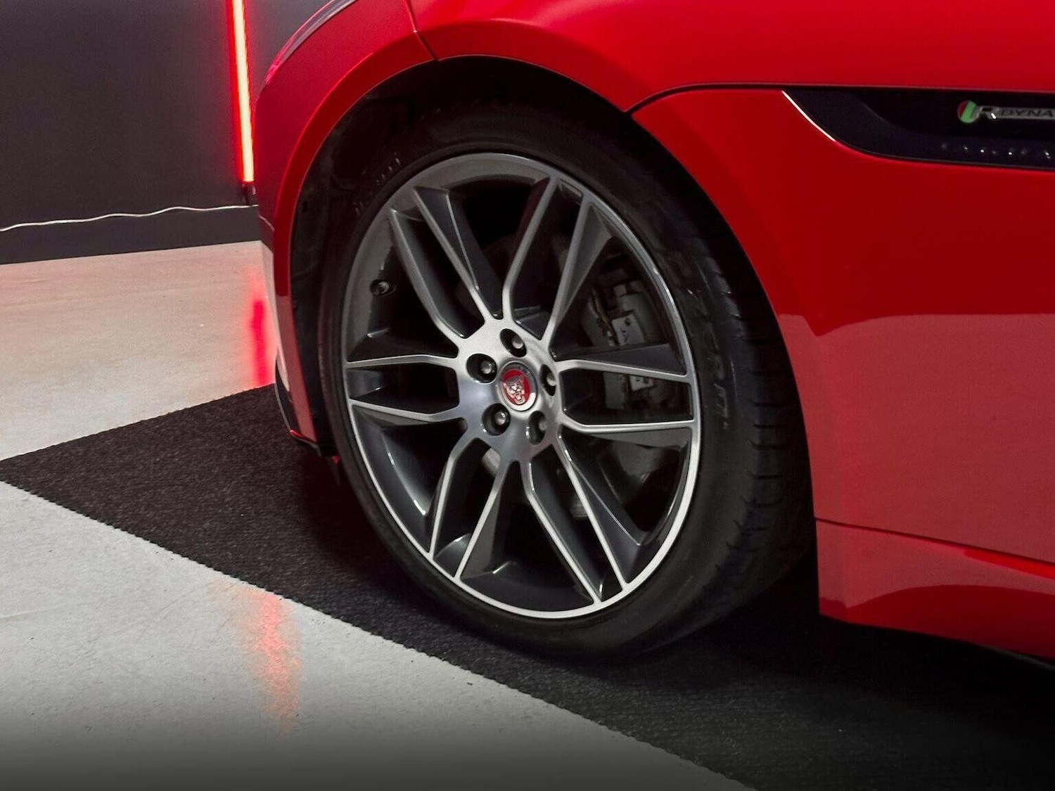 Used Jaguar F-Type 2018 for sale - 76769240: Photo 27