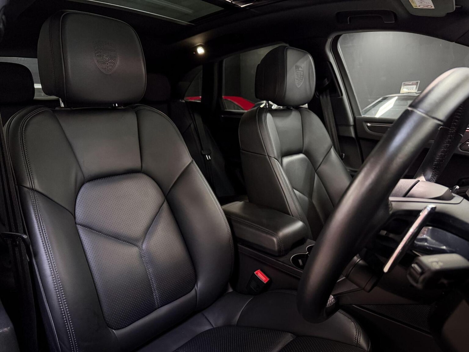 Used Porsche Macan 2022 for sale - 76712840: Photo 4