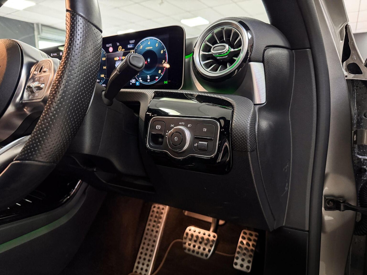 Used Mercedes-Benz A-Class 2019 for sale - 77522079: Photo 27