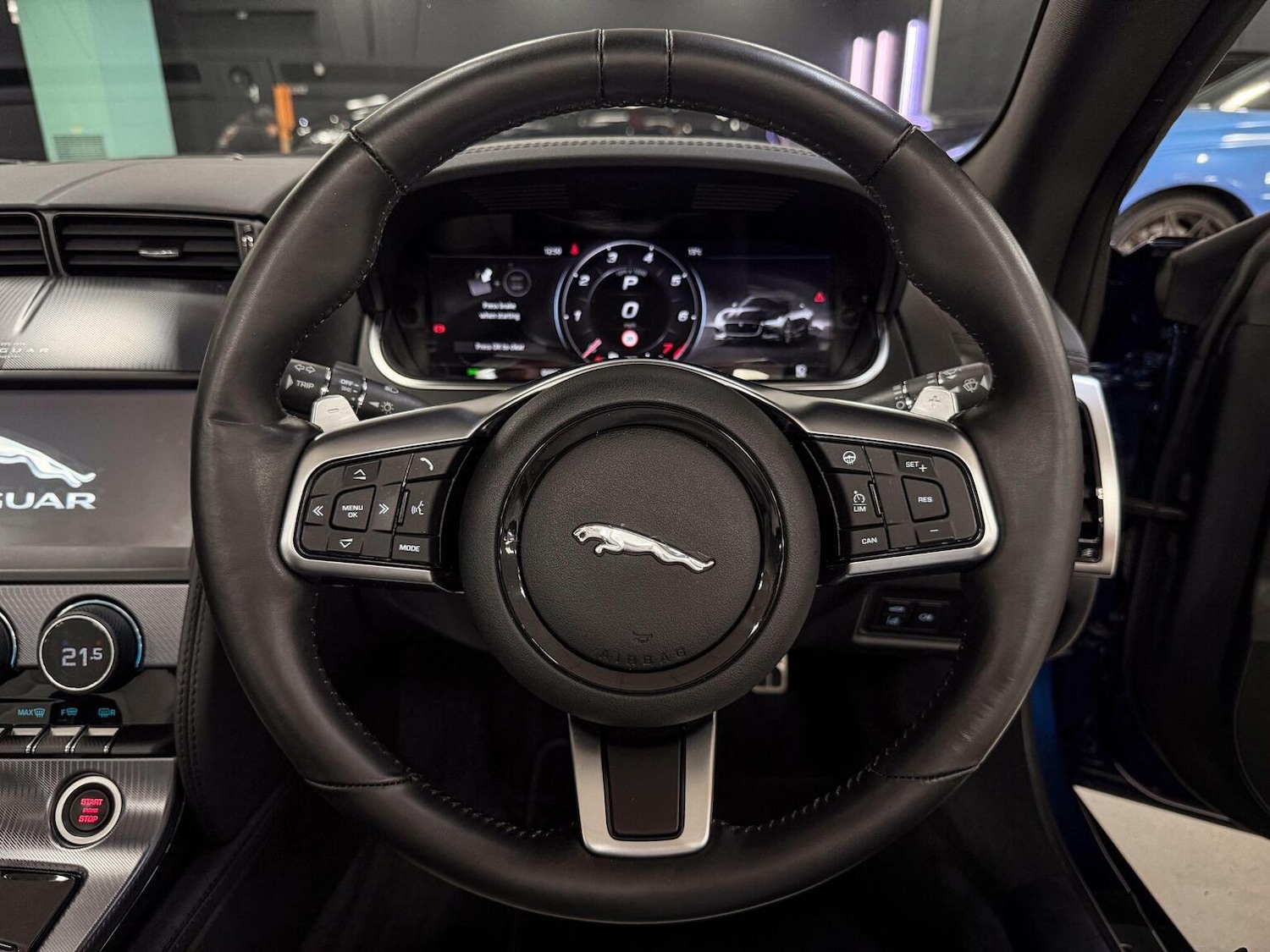 Used Jaguar F-Type 2020 for sale - 77643809: Photo 19