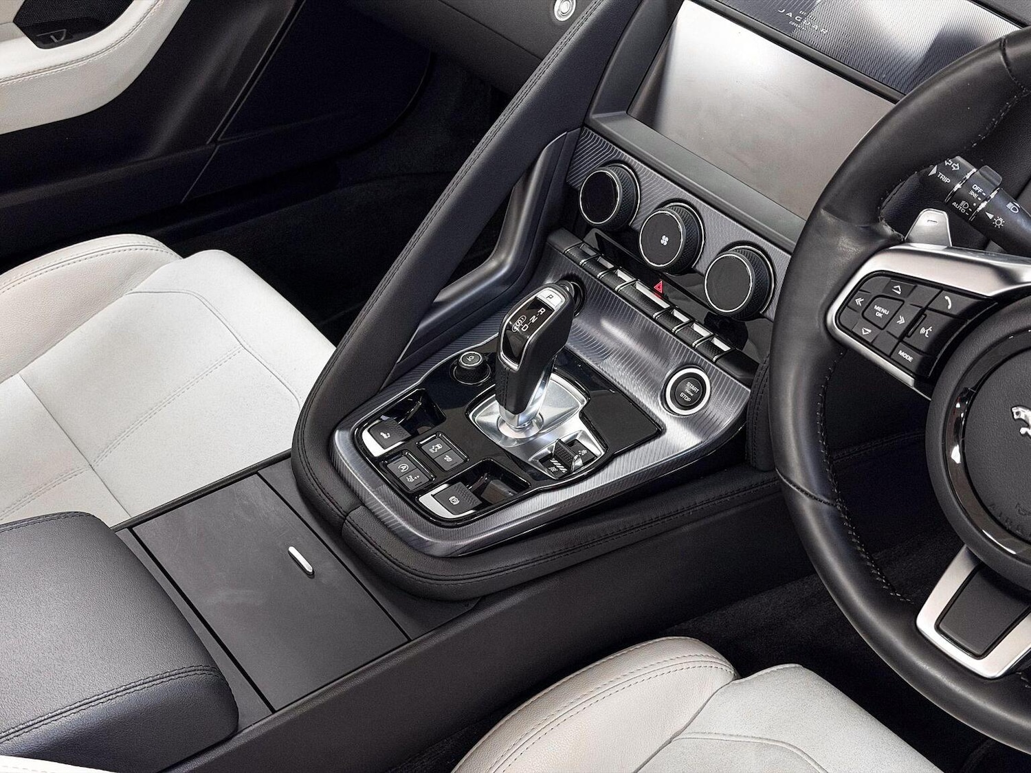 Used Jaguar F-Type 2020 for sale - 77643809: Photo 20