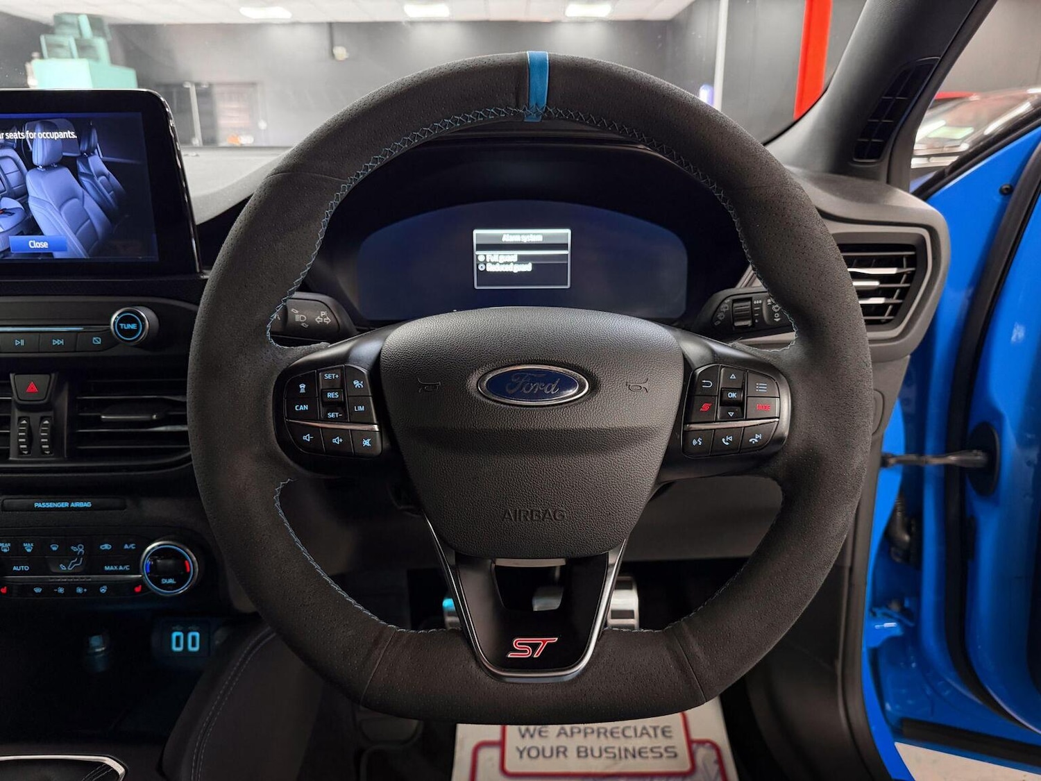 Used Ford Focus 2021 for sale - 77901260: Photo 3