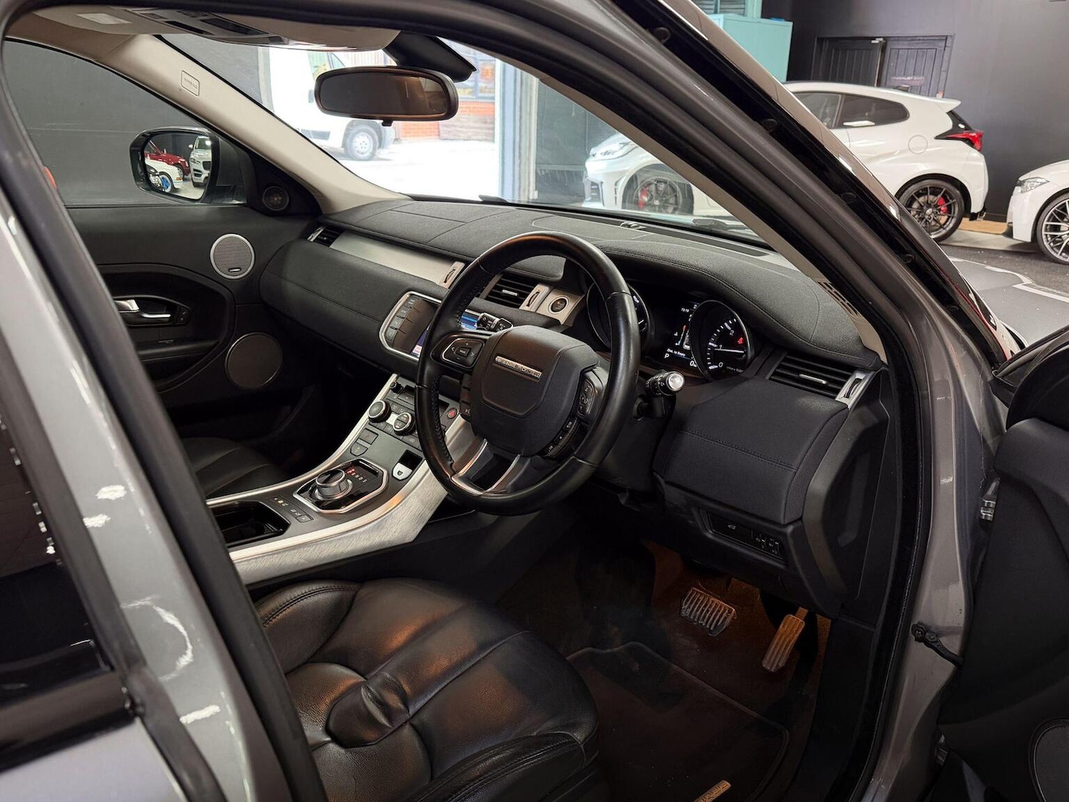 Used Land Rover Range Rover Evoque 2012 for sale - 77118533: Photo 4