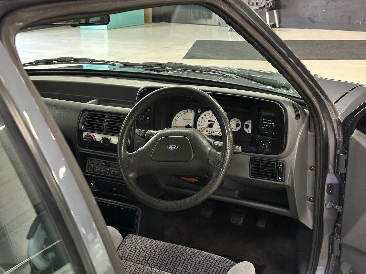 Used Ford Escort 1989 for sale - 76793793: Photo 48