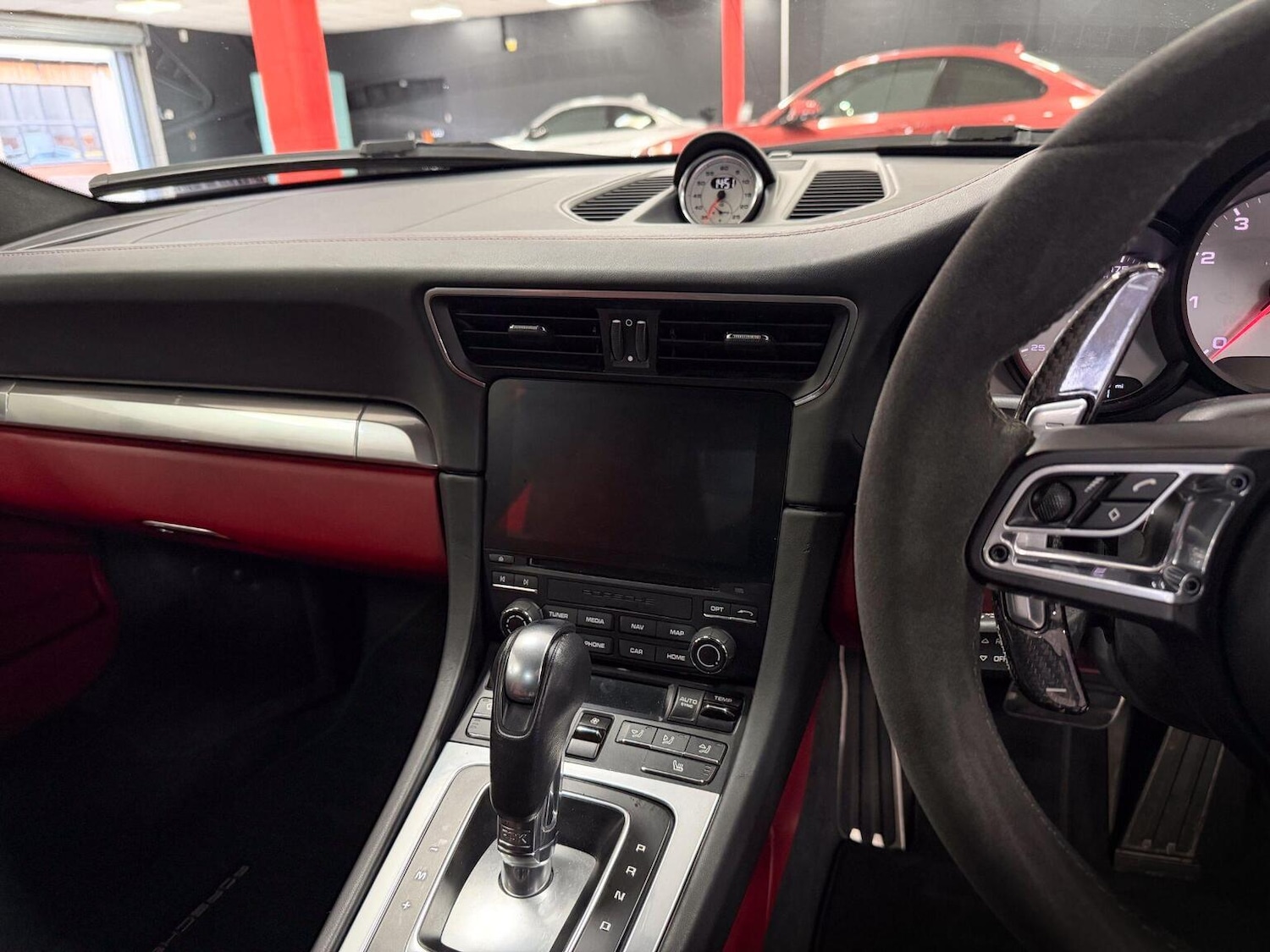 Used Porsche 911 2018 for sale - 77129567: Photo 41