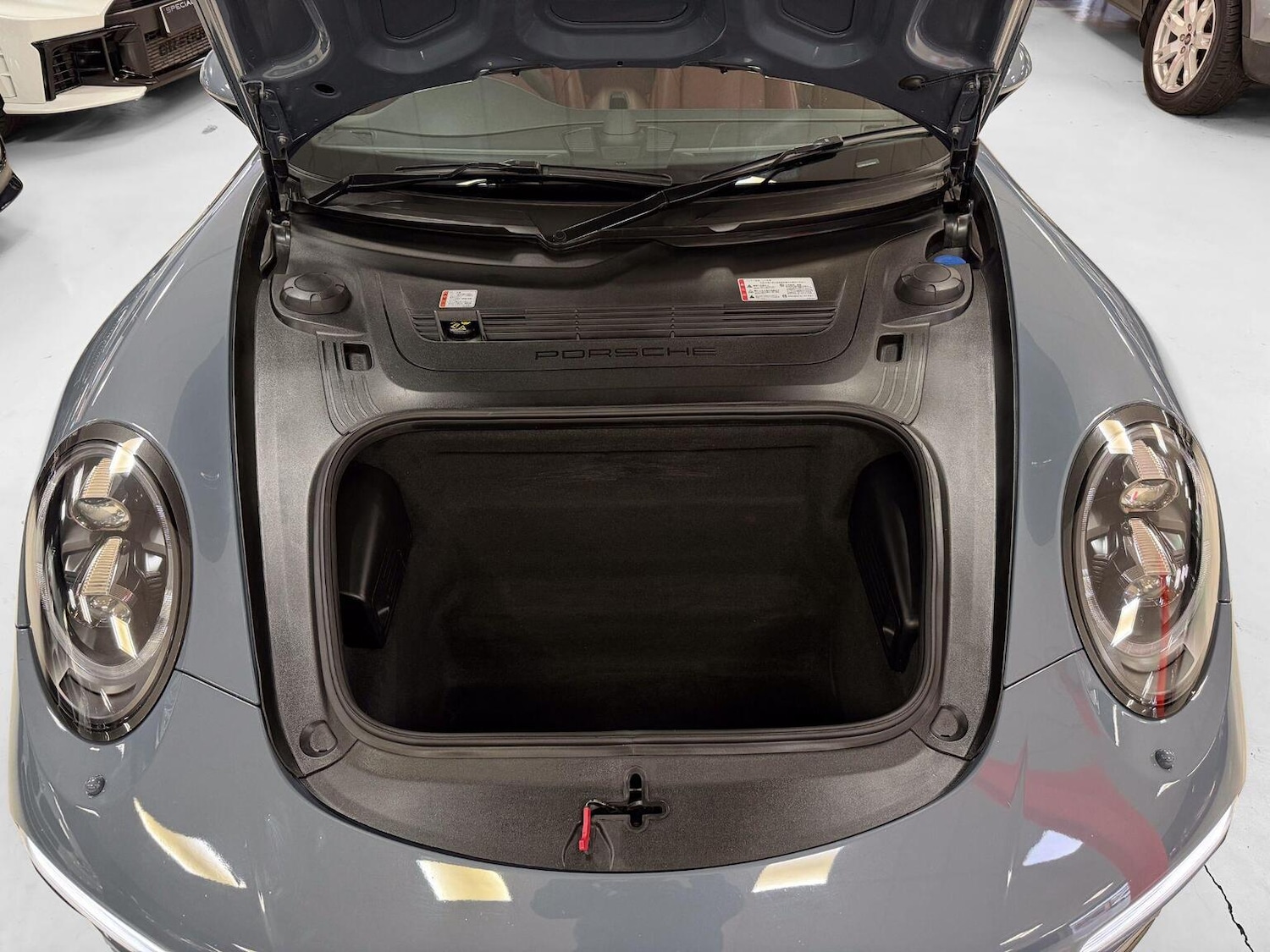 Used Porsche 911 2018 for sale - 77129567: Photo 52