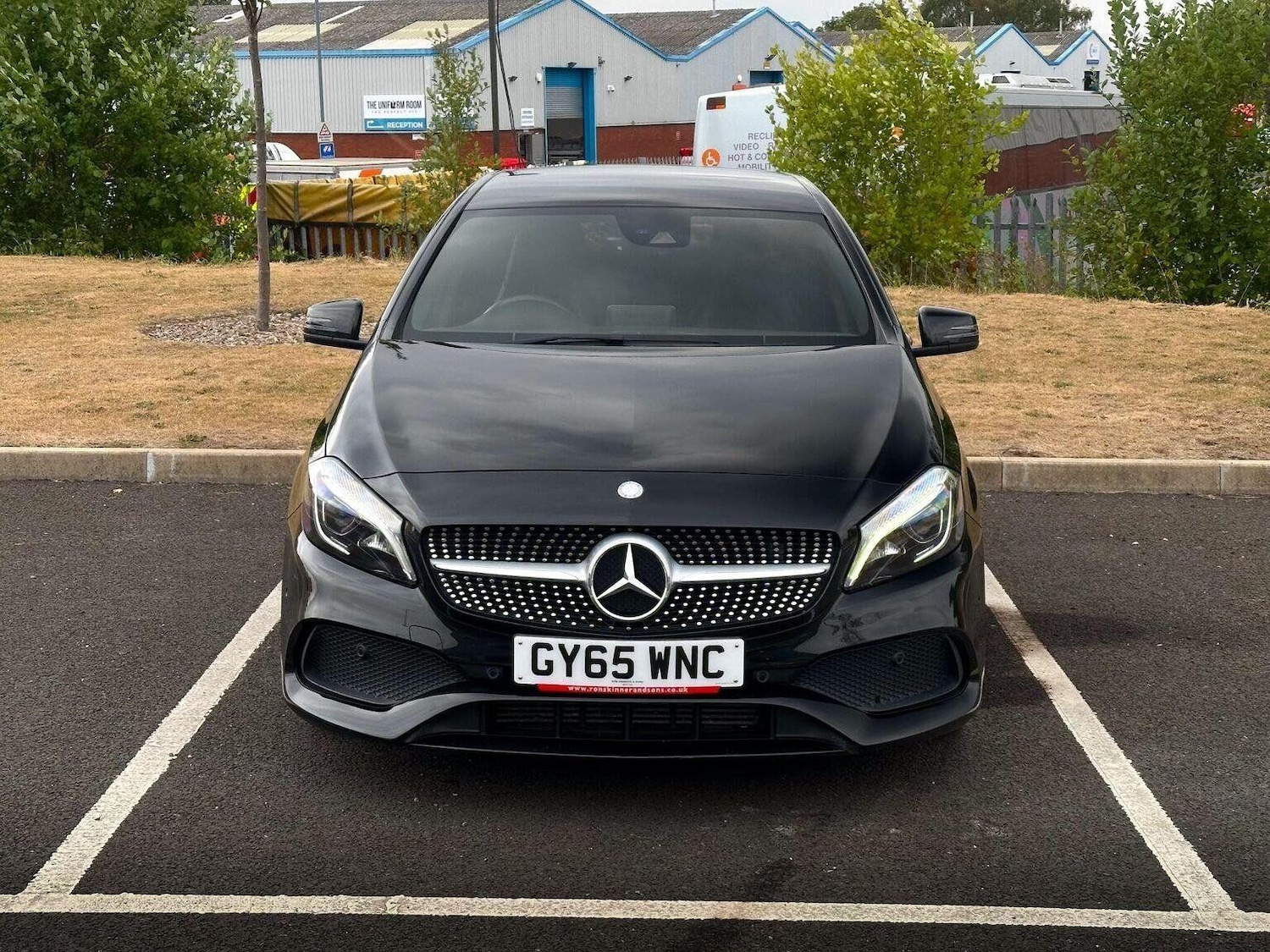 Used Mercedes-Benz A-Class 2015 for sale - 76687262: Photo 2