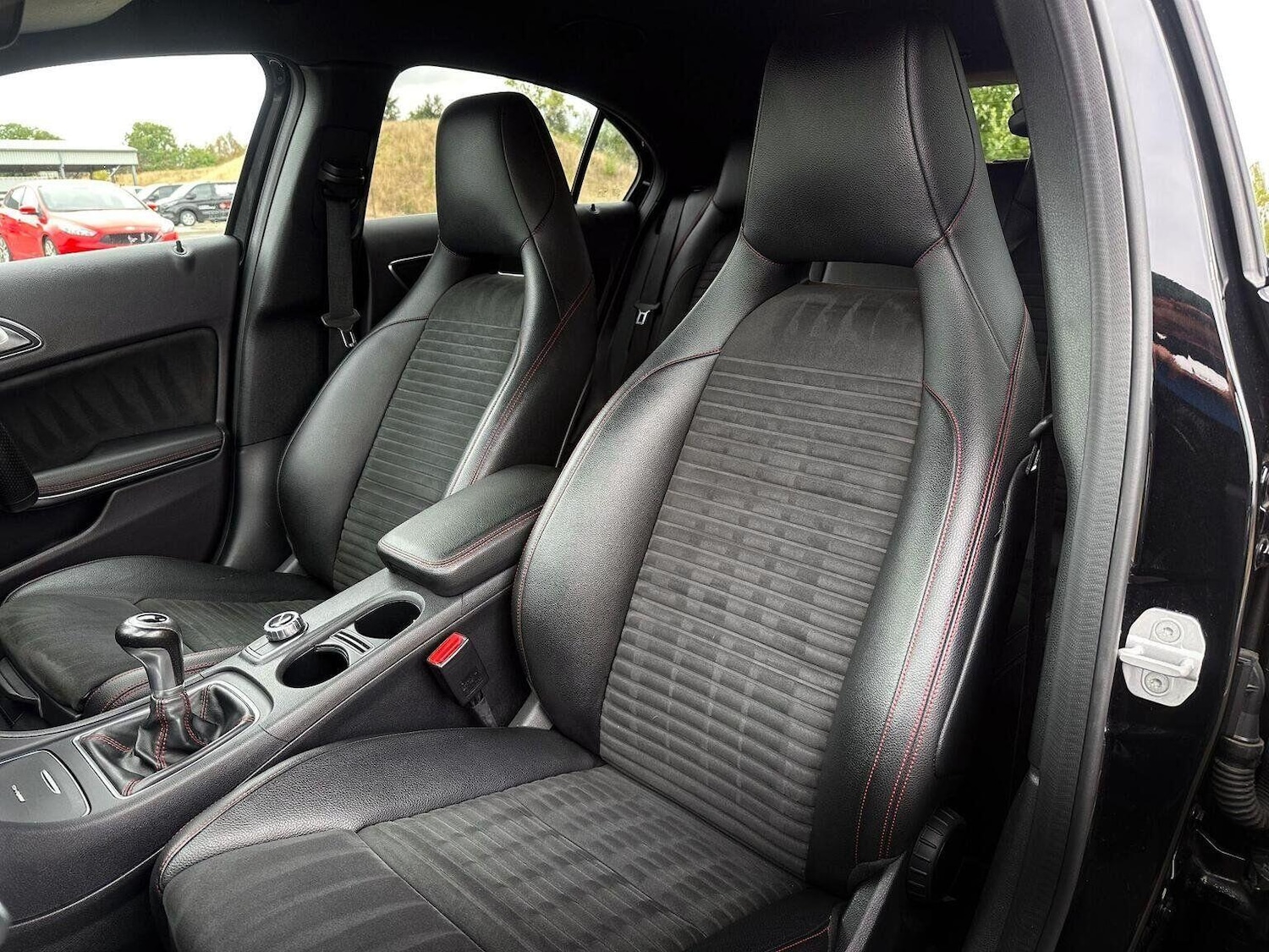 Used Mercedes-Benz A-Class 2015 for sale - 76687262: Photo 30