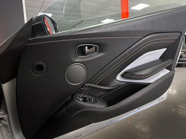 Used Aston Martin Vantage 2020 for sale - 76293224: Photo 27