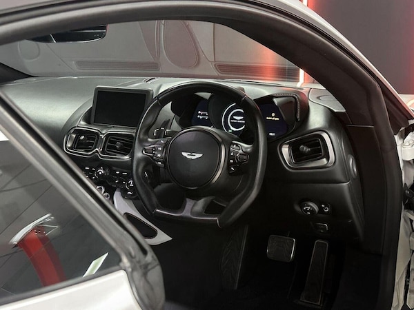 Used Aston Martin Vantage 2020 for sale - 76293224: Photo 4
