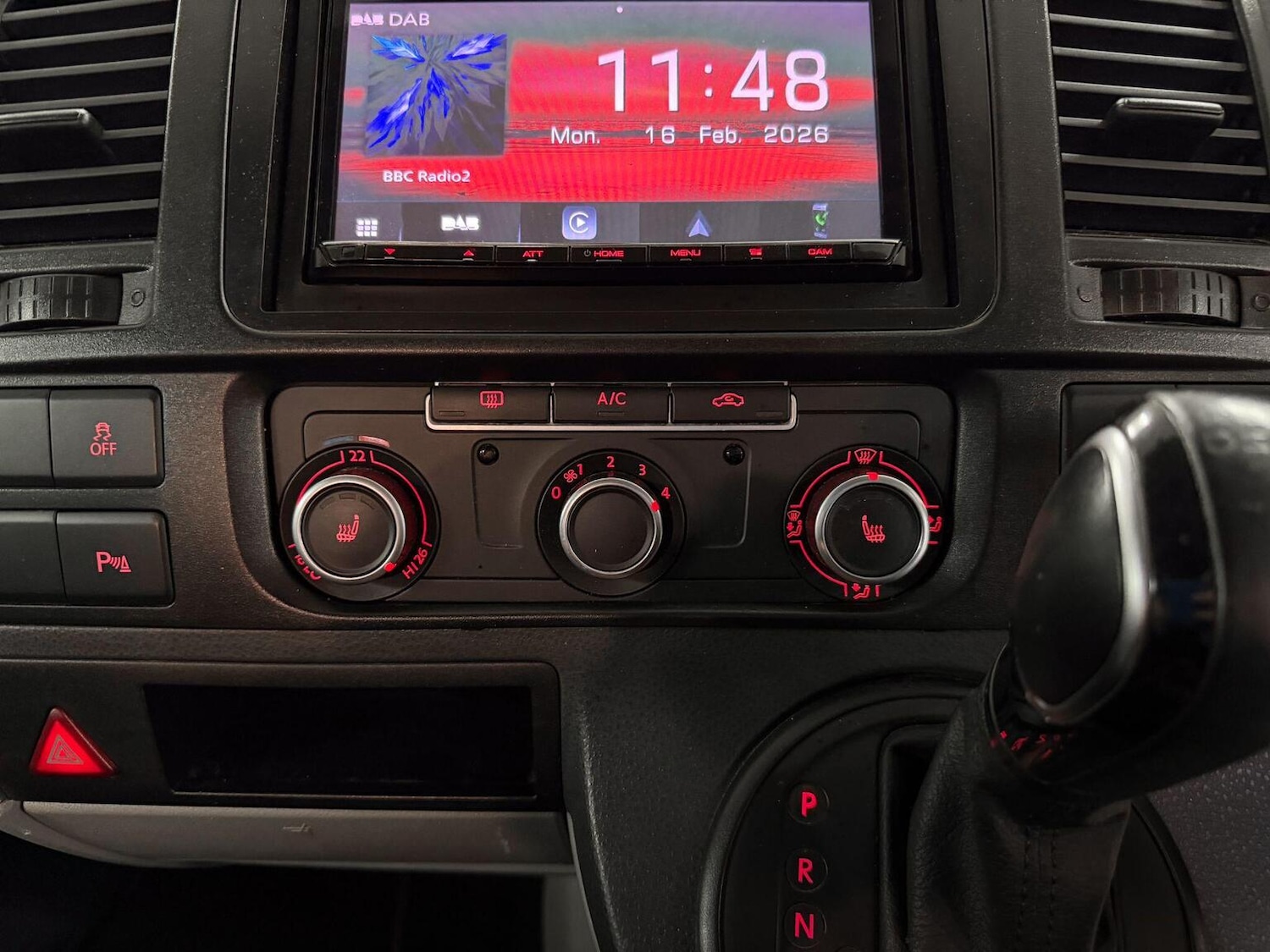 Used Volkswagen Transporter Sportline 2015 for sale - 77465730: Photo 24