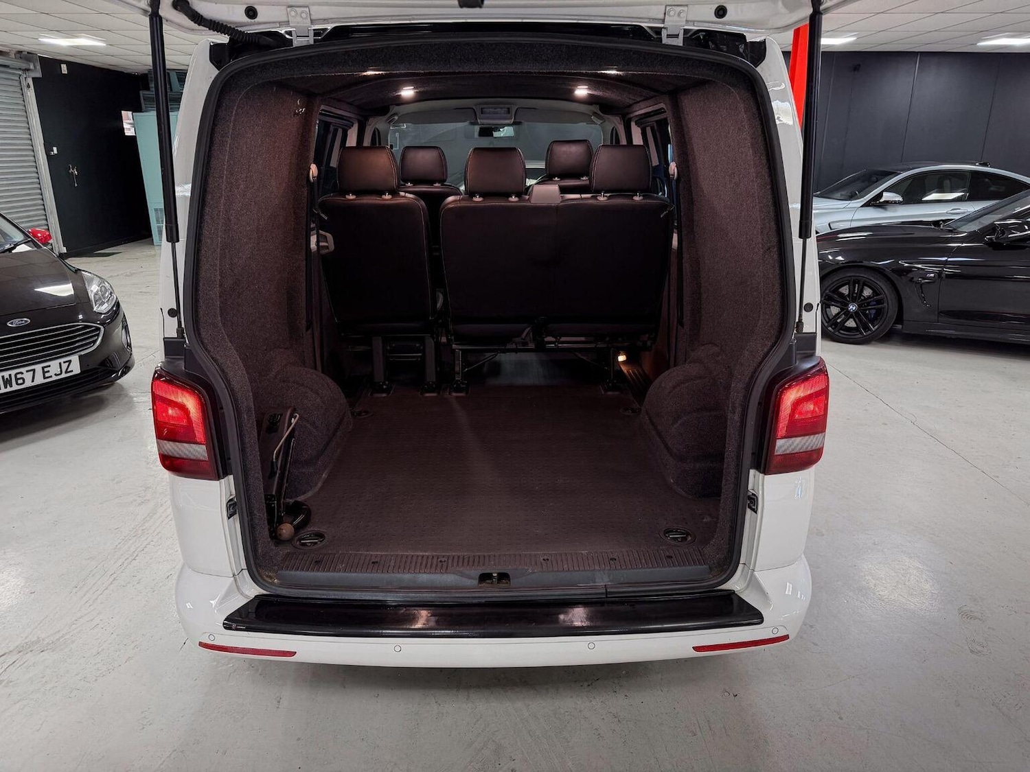 Used Volkswagen Transporter Sportline 2015 for sale - 77465730: Photo 45