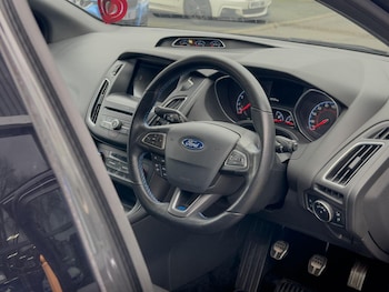 Used Ford Focus 2017 for sale - 77721193: Photo