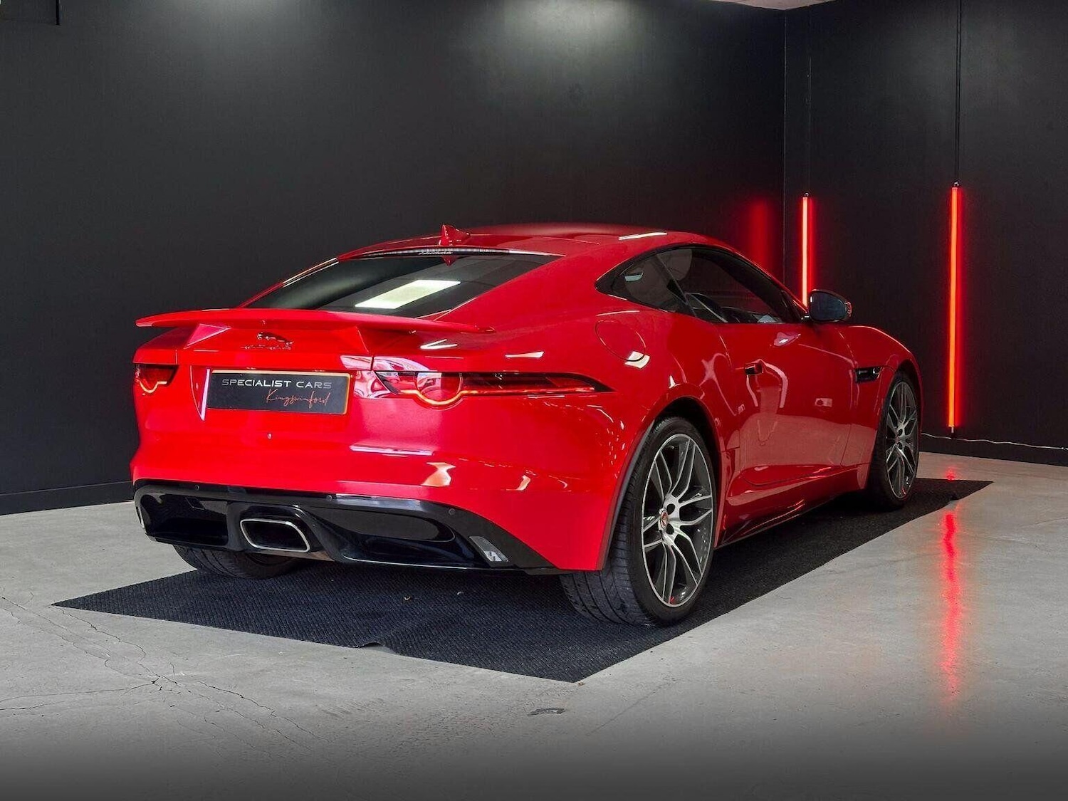 Used Jaguar F-Type 2018 for sale - 76571060: Photo 3