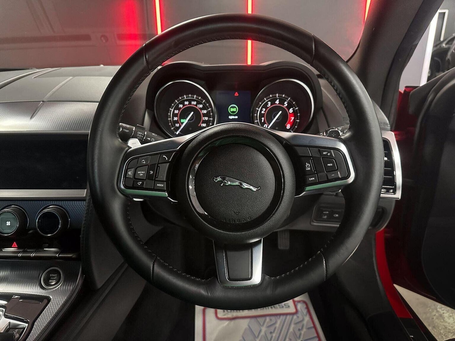 Used Jaguar F-Type 2018 for sale - 76571060: Photo 30